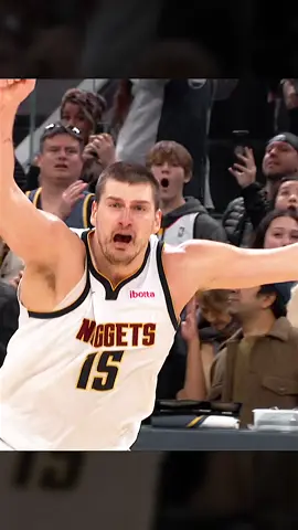 Jokic just shocked Steph Curry 😨 #NBA #basketball #fyp #foryou #foryoupage 