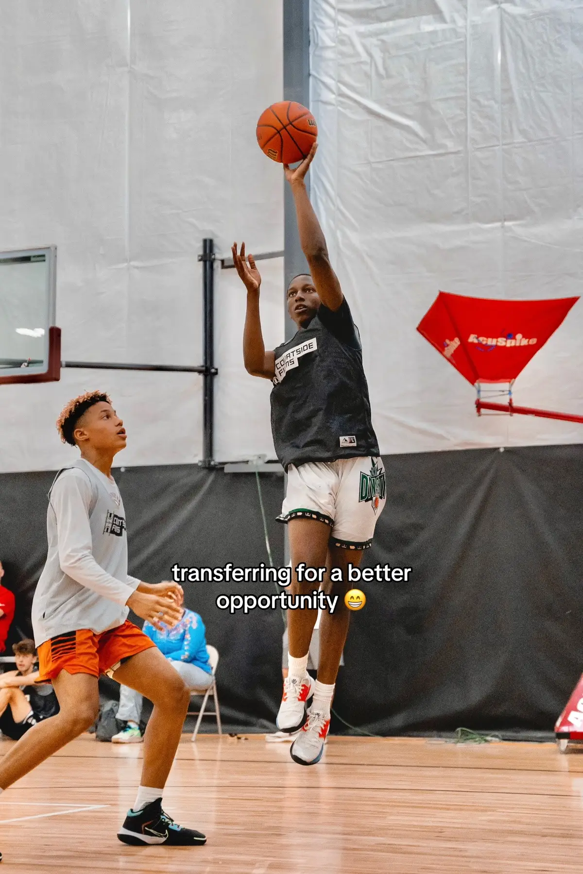 Love them boas fr #fypシ #foryou #trending #basketball #teammates #athlete #athletesoftiktok #sports #viral #LucBaguma 