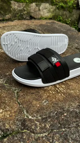 Sandal cewek cowok keren murah #fyp #foryou #sandalmurah #trending #sandalslop #adecyah #ekspresikan2023 #EkspresikanDenganCapCut 