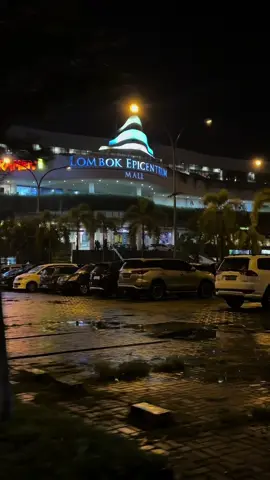 Ke emol lagi #jalanjalan #epicentrummataramlombok #lombok