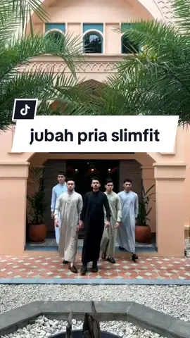 jubah muslim pria slimfit bahan kualitas premium cocok untuk ibadah atau acara formal keagamaan. #OOTD #outfit #aoufitcowok #fashionmen #fashionlelaki #fashionmuslim #jubahmuslim #gamispria #gamispremium #terlaris #termurah #terviral #affiliatetiktok #tiktok #fyp 