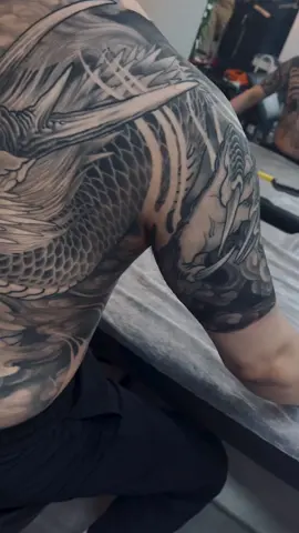 Siêu phẩm full lưng rồng trắng đen #st #xamhinhnghethuat 