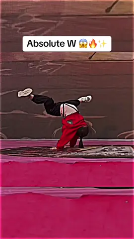 Lil girl just destroyed it 🤯😵👑 Bgirl #bboy #breakdance #dancebattle #baile #viral #xyzbca #respect #fypシ 