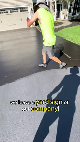 Customer Defended Us from the HOA🥊🤬 #satisfying #sealcoating #asphalt #painting #fyp #fight 