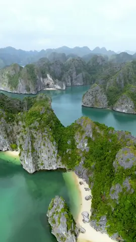 Hạ Long Bay-Quảng Ninh, vẻ đẹp  của tạo hoá 🥰❤️🇻🇳 #HelloVietnam #dulich #dulichvietnam #travel #review #xuhuong #tiktok #quangni h #halongbay 