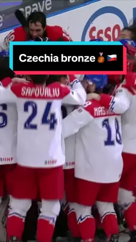 4 goals in 50 seconds!😮🇨🇿🥉 #WorldJuniors #Goal #Win #Celebration #Czechia #HockeyTok #icehockey #CzechiaHockey 