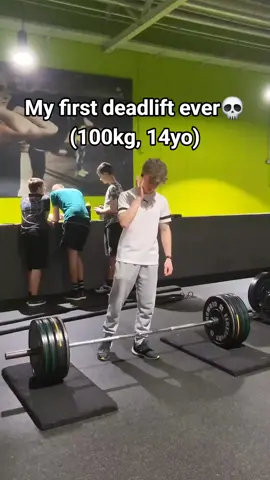 #GymTok #deadlift #gymmotivation #fitnesscontent #14yo #100kg #insane #sport #bodybuildingfyp #aesthetic #fy 