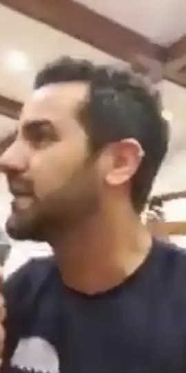 Como si gritando se arreglaran las cosas en la Gobernación.. #tristeza #decepcion #políticos #baratos #parati #videoviral #Bolivia #tendencia #impotencia #sociedad #ciudadanos #santacruzdelasierra🇳🇬 #gobernacióndesantacruz #gobernación #incoherente #fyp #contenido #política #unchiste #parecechisteperoesanecdota #parati #creemos #hoy #denisbarbery 