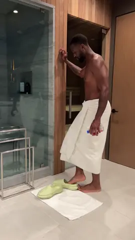 Inhale positivity, exhale negativity 🧘🏾‍♂️ How are you tending to your self care this weekend?