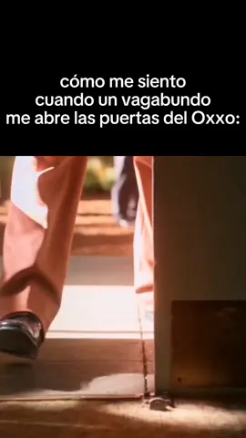 (le doy 5 pesos) #meme #memes #memesmexico #shitposting #shitpost #shitpoostb #humor #humornotiktok #humornergro *#xd #bettercallsaul #breakingbad #saulgoodman #oxxo #homeless #risa #jajaja #series #xdd #memesdaily #dankmemes 