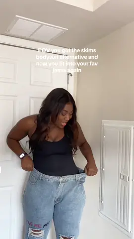 DON’T THROW THOSE JEANS AWAY!!! Just buy this bodysuit and thank me laterrrrr.  #shapewear #shapewearbodysuits #beforeandafter 