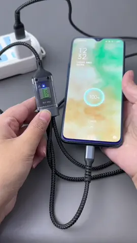 Nếu bạn là người thường xuyên sử dụng điện thoại mà không muốn lúc nào cũng phải cắm sạc và chờ đợi, thì cáp sạc này thật sự rất hữu ích. #capsac3dau #capsactudongngat #capsacnhanh100w 