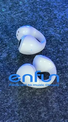ENFUN waterproof clip-on headphones make your exercise more enjoyable!No longer worry about falling, the memory glue carefully protects it, and the music plays a fashionable melody for you.Looking forward to your new journey in music sports!#enfun#earbuds #earphones #music #headphones #bluetooth #headset #wirelessheadphones #airpods #wireless #earphone #wirelessearbuds #earphonebluetooth #bluetoothheadphones #iphone