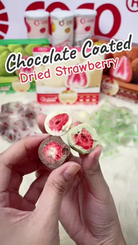 NEW PRODUCT ALERT! Buy our COCO Chocolate Coated Dried Strawberry for ONLY 99! Matcha, Chocolate & White Chocolate 😍 (8 pcs per box) #driedstrawberry #chocolatecoatedstrawberries #matcha #chocolate #whitechocolate #strawberry 