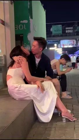 Guangzhou nightlife full of stories #chinesenightlife #chineseladies #foryou