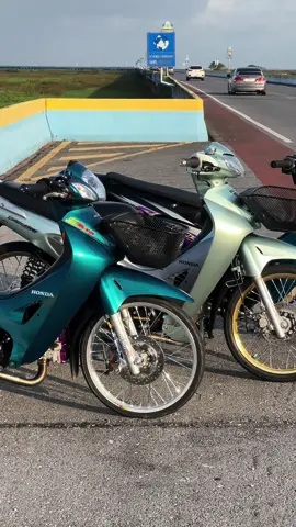 รอหน่อยนะ🤣 #พลังทีมชาติ #เขียวหวานผลาญทรัพย์💚 