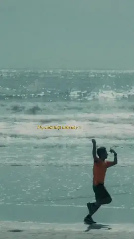 Có kịp giữ lấy nhau khi màn đêm buông dần 🌗✨ #DaiLoMatTroi #Chillies #SoundsOfVietnam 