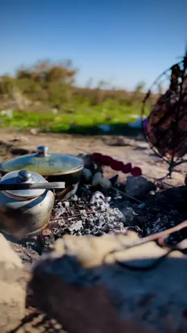 سفره سفوري 😁🤍 #صحراء #سفره #كريشان #الانبار #الرمادي #الشعب_الصيني_ماله_حل😂😂 