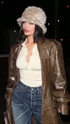 still dreaming about this look #kyliejenner #winterfashion #OOTD #fashion #hair #makeup #viral #famous #goviral #fyp #fypシ #foryou #foryoupage 