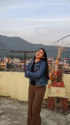 जाउँ न कतै जाउँ तातो तातो चिया कफी खाउँ😌 #tatotatochiyacoffekhau #nepalisong #foryoupage #foryou #fyp #pandeysmritee #butwalmuser 