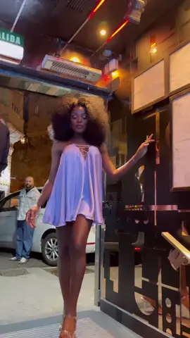 Queen 👑 #transandproud #nigeriatiktok🇳🇬🇳🇬🇳🇬 #españa🇪🇸 #moot #moots? #viraltiktok #transisbeautiful #nigerianinfluencers #viraltiktokvideo #slayqueen #madrid #lgbt #slayqueen 