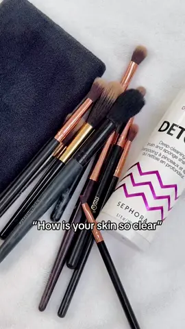 1.) Clean👏🏼 Your👏🏼 Brushes👏🏼 And do not share brushes unless they’re cleaned. I apply a lot of my makeup products with clean hands and I think this helps minimize bacteria transfer as well. 2.) use an acne cleanser in the morning and double cleanse your skin at night to remove all makeup 3.) NEVER sleep with makeup on. 4.) Exfoliate. I love the @Dr. Dennis Gross Skincare or @Colleen Rothschild Beauty peel pads. I use them 3-4x a week. 4.) Don’t skip your skincare routine. It takes dedication👏🏼 Ps. hormonal acne is different than regular acne but these tips still apply! #clearskin #acnehacks #skincaretips #makeupbrushescleaning #sephora #skincare 