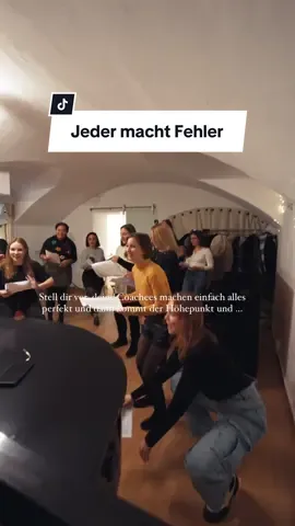 Natüüüüüürlich mach ich auch Fehler. Ja und? Es geht doch nicht um Perfektion, sondern um Leidenschaft, Authentizität und Liebe zu Musik. ☺️ Das einzige was einen Profi von einem Beginner unterscheidet ist, der Profi hört nicht auf nach einem Fehler, sondern macht einfach weiter 😂 #gesangsunterricht #gesangsunterrichtwien #vocalcoaching #vocalcoach #gesangstraining #selbstbewussterwerden #confidencecoach #vocalcoachingwien #stimmtraining #gesangstraining #selbstbewusstsein #confidencetraining  #selbstvertrauen  #stimmebilden