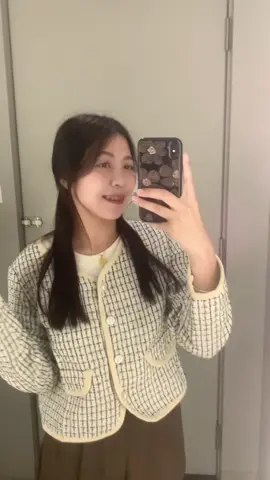 ใส่ไปเดินห้าง ดูดีมาก 💗#เสื้อคลุม #เสื้อคลุมทวิต #เสื้อทวิต #เสื้อทวิตแขนยาว #ไอเดียแต่งตัว #tiktoklooks #OOTD #ชุดไปคาเฟ่ #ชุดไปเที่ยว #ชุดทํางาน 