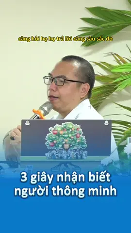 3 giây nhận biết người thông minh. #tranvietquan #vulaci #LearnOnTikTok #tiktokmentor #hoccungtiktok #nhantuong #thongminh 