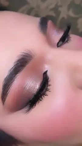 المكياج اللي ماتندم عليه 👰🏻‍♀️ #اكسبلور #مكياج #ميكب #ارتست #تصوير #مكياج_عرايس #مكياج_عيون #makeup #m #نشر 