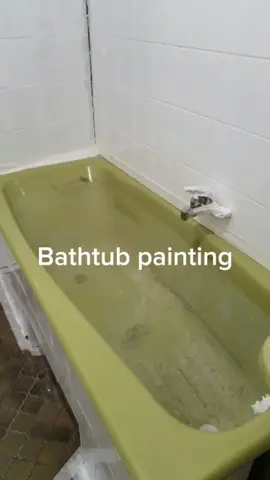Bathtub painting . . . #bathtub#bathtubpainted#aint #bathroom #bathroomdesign #bath #interiordesign #bathtime #shower #bathroomdecor #bathroomrenovation #Home #bathroomremodel#bathroominspo #bathroominspiration #bathroomideas #bakmandi #toilet#onabudget #bathtubs #burgenland #DIY #viral 