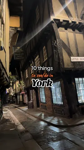 This is just a drop in the ocean of what is to see in York #fyp#trend#travel#travelcouple#explore#ukdaysout#visitengland#historicplaces#visityorkshire#york 