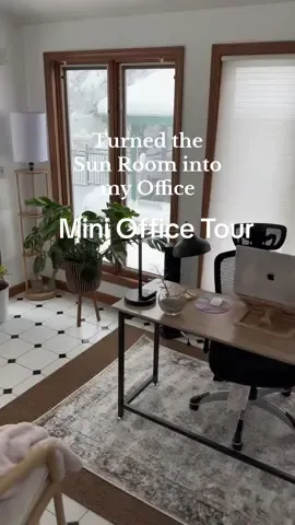 Its not perfect but still a work in progress  😊 I love having my litttle work space!!! 💖 #GraphicDesigner #wfh #officetour #officespace #aesthetics #Vlog #homedecor #fyp 