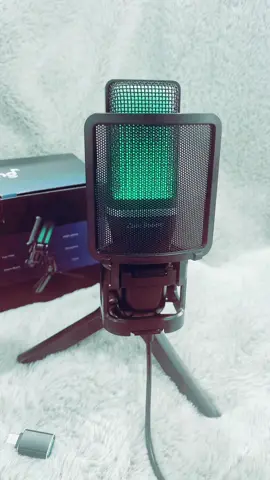 #fyp #microphone #review #podcast #socialmedia #recommendations #zealsound #rgb #whatdoyouthink 