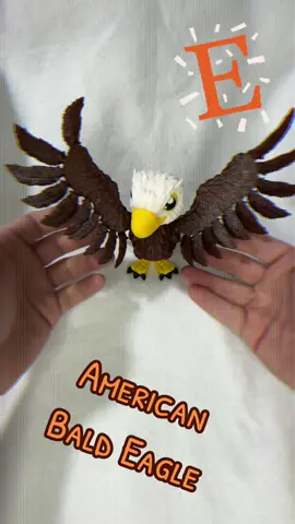 #3dprinted #american #baldeagle from @toonzfactory. Now in my #etsyshop! With #articulated feathers and feet you can position the head and wings how you like. #bambulab #eagle #freedom #Pride 
