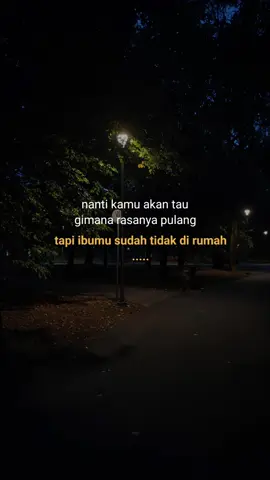Like sebelum terlambat. ....( #storymalam #storywhatsapp #sadvibes #fyp #fypシ #fypシ゚viral #storyku #kreator_jateng #kangen ibuk yang udah meninggal #ibu 