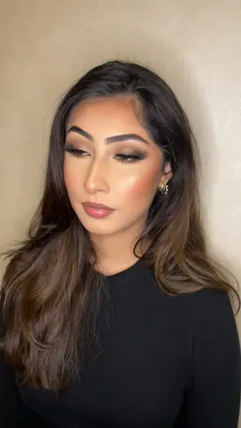 So sultry, loved this bronze look 🤍.         For booking dm me on tiktok or instagram- party makeup £30 #makeupartistbradford #fyp #bronze #makeupartist #mua #pakistaniwedding #asiantiktok #pakistaniglam #glam #partymakeup 