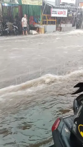 #cihanjuangcimahi #banjir#hujanderas 