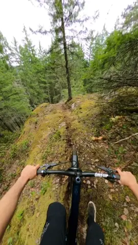Full send off massive drop #mtb #mountainbiking #mtblife #foryou  #mtblifestyle #mountainbiking #fypシ #mtbdrop #bikelife #downhillmtb 