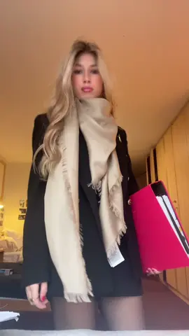 first day back #boardingschool #outfitinspo #ibstudentlife #year13 #fypシ #foryou #viral #surrey #boxhillschool #internationalbaccalaureate #london #xyzbca #internationalbaccalaureate #uk #boardingschool 