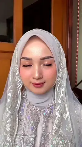 #pretty @muthiaha  #makeuplook for #pengajianpernikahan #before #wedding #reelsofinstagram #tiktok #fypシ #weddingbandung #weddingmakeup  #reels #reelsexplore #reelsvideos