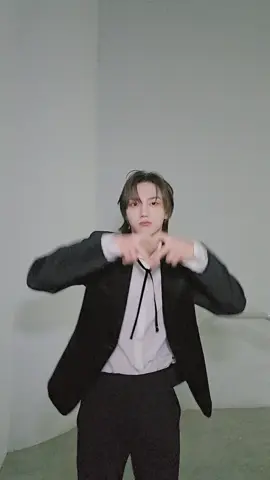 Turn around and wop wop wop 〰 #BOYNEXTDOOR #보이넥스트도어 #BND
 #성호 #SUNGHO