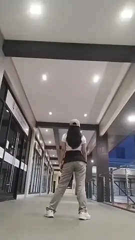 Don't want you in my bloodline💅 danced by @macatherinetejoc  dc : @kieltutin x TWICE  #AngMananayawDanceTroupe #AMDT #foryou #foryoupage #dance #fyp