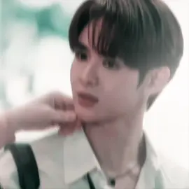 #UEA • king cant handle ALLAT. but i can ! #bedfriendtheseries #bedfriendtheseries #middlemanslove #uea #ueaedit #jamessupamongkorn #jamessupamongkonedit #thaibl #netjames #zeenunew #tutoryim #maxnat #foryoupage #foryou 