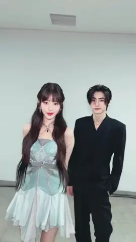 ikutan post video nya juga, setelah dari tadi scroll tiktok dan twitter fyp Jangkku terus... MC hari Jum'at aku akhirnya ikutan dance challenge juga🥰🥰 #sweetvenomenhypen  #jangwonyoung #wonyoung #sunghoon #jangkku #jangkkumc #ive #enhypen 