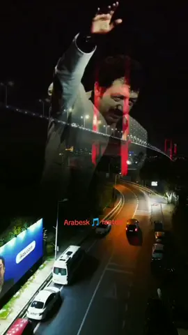 #yıllar geçsede dillerden düşmeyecek bir şarkı 🎵🎙️👈#müslüm👑🅱️🅰️🅱️🅰️👑🔥🥀🖤 #hangimizsevmedikcılgınlargibi🖤🥀#iyigeceler🌙♫ 