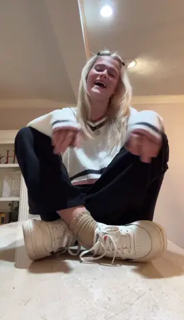 Happy birthday Elvis🎸 Also peep my mom at the end 😝 #elvispresley 