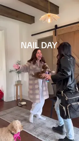 She crushes it everytime💅🏼🎀🧚‍♀️#nailday #naildayvlog #momoffour #fridayvlog #dayinmylife #ditlofamom #errandswithme 