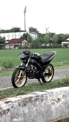 jamet mencoba kece🗿 #vixion_modifikasi #vixionroadrace #vixionyagaro #vixion150 #fyp #vixionold 