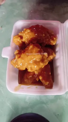 ciayo 💪#madiunkulinerenak #madiunkuliner #makanan #pejuangrupiah #kulinerhits #food #foodtiktok #hobimakan #ayamgeprekhokki #ayamgeprek #madiunngemil #fyppppppppppppppppppppppp #KulinerMakanan #kulineran 